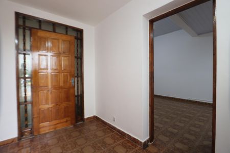 Casa à venda com 155m², 2 quartos e 2 vagasHall