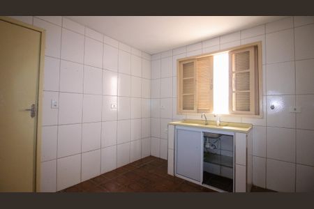 Casa à venda com 155m², 2 quartos e 2 vagas