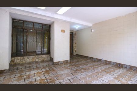 Casa à venda com 155m², 2 quartos e 2 vagas