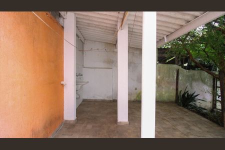 Casa à venda com 155m², 2 quartos e 2 vagas