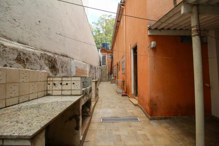 Casa à venda com 155m², 2 quartos e 2 vagas