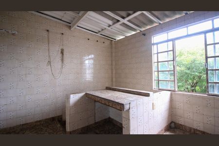 Casa à venda com 155m², 2 quartos e 2 vagas