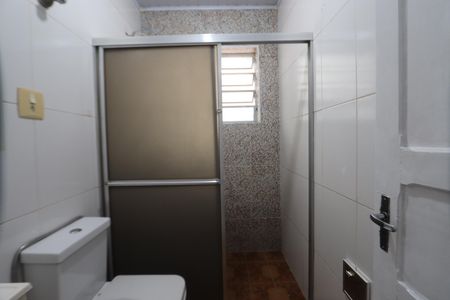 Casa à venda com 155m², 2 quartos e 2 vagasBanheiro - Casa 1