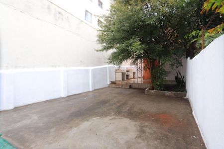 Casa à venda com 155m², 2 quartos e 2 vagasQuintal