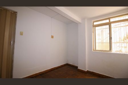 Casa à venda com 155m², 2 quartos e 2 vagas