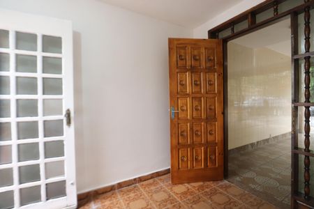 Casa à venda com 155m², 2 quartos e 2 vagasHall