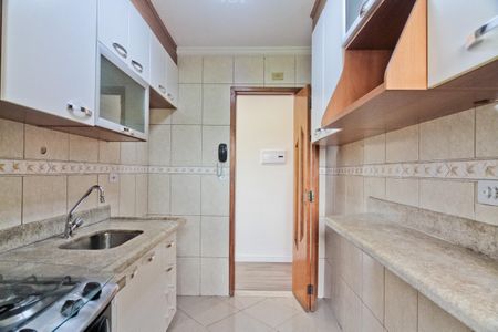 Apartamento para alugar com 65m², 3 quartos e 2 vagas Apartamento para alugar com 65m², 3 quartos e 2 vagasCozinha