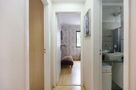 Apartamento para alugar com 68m², 2 quartos e 1 vagaCorredor