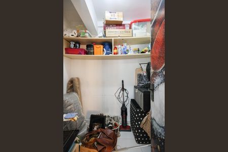 Apartamento para alugar com 68m², 2 quartos e 1 vagaDespensa