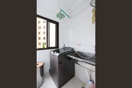 Apartamento para alugar com 68m², 2 quartos e 1 vagaÁrea de Serviço