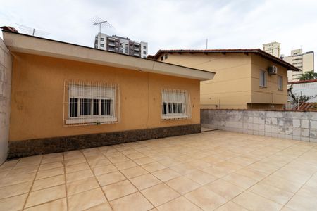Casa para alugar com 356m², 3 quartos e 4 vagasQuintal