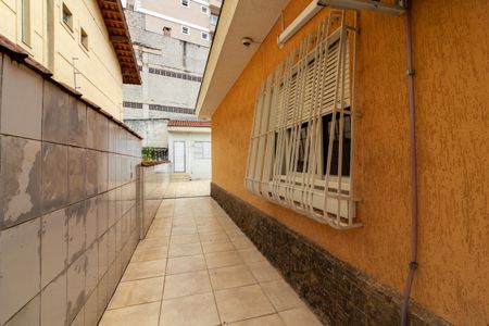 Casa para alugar com 356m², 3 quartos e 4 vagasCorredor Lateral