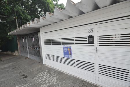 Casa para alugar com 175m², 3 quartos e 2 vagasFachada