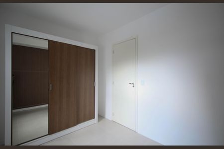 Quarto  de apartamento para alugar com 1 quarto, 33m² em Portal do Morumbi, São Paulo
