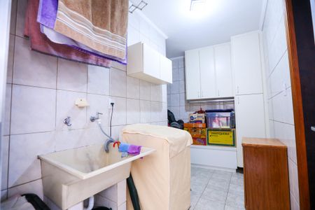 Casa à venda com 132m², 3 quartos e 1 vagaÁrea de Serviço