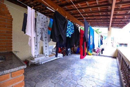 Casa à venda com 132m², 3 quartos e 1 vagaÁrea comum