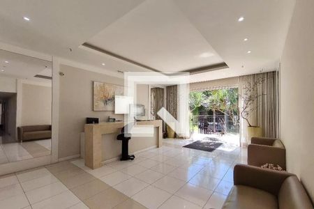 Apartamento à venda com 65m², 2 quartos e 1 vaga Apartamento à venda com 65m², 2 quartos e 1 vagaHall