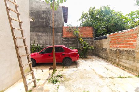 Casa para alugar com 80m², 2 quartos e 1 vagaQuintal