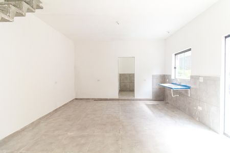 Casa para alugar com 80m², 2 quartos e 1 vagaSala/Cozinha