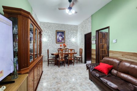 Casa para alugar com 170m², 3 quartos e 1 vagaSala 