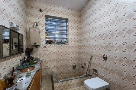 Casa para alugar com 170m², 3 quartos e 1 vagaBanheiro 