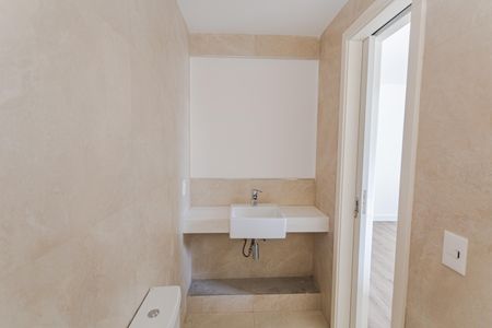 Apartamento à venda com 66m², 2 quartos e 2 vagasBanheiro da Suíte 1