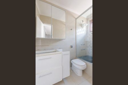 Banheiro  de apartamento para alugar com 2 quartos, 63m² em Partenon, Porto Alegre