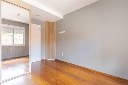 Quarto 1 de apartamento para alugar com 2 quartos, 63m² em Partenon, Porto Alegre