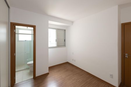 Suíte de apartamento para alugar com 2 quartos, 70m² em Vila da Serra, Nova Lima