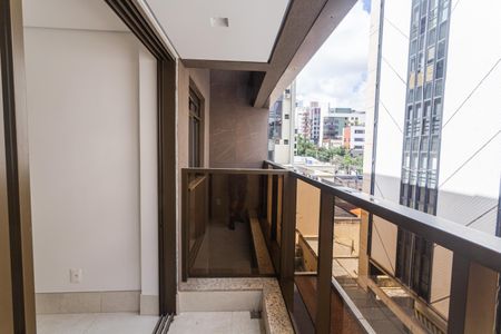 Apartamento à venda com 66m², 2 quartos e 2 vagasVaranda da Sala