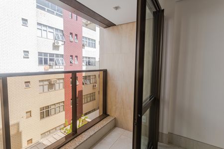 Varanda da Sala de apartamento à venda com 2 quartos, 66m² em Savassi, Belo Horizonte