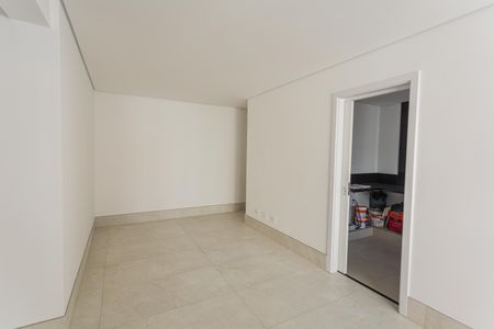 Sala de apartamento à venda com 2 quartos, 66m² em Savassi, Belo Horizonte