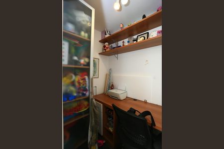 Apartamento à venda com 116m², 3 quartos e 2 vagas Apartamento à venda com 116m², 3 quartos e 2 vagasÁrea de Serviço - escritorio