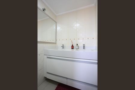 Apartamento à venda com 116m², 3 quartos e 2 vagas Apartamento à venda com 116m², 3 quartos e 2 vagasBanheiro da Suíte