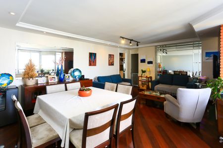 Apartamento à venda com 116m², 3 quartos e 2 vagas Apartamento à venda com 116m², 3 quartos e 2 vagasSala