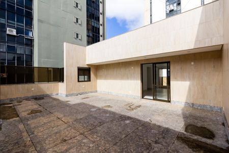 Apartamento à venda com 135m², 2 quartos e 2 vagasCobertura