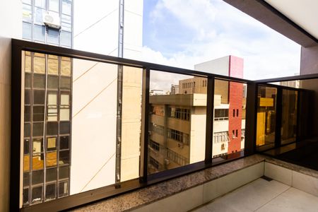 Apartamento à venda com 135m², 2 quartos e 2 vagasVaranda