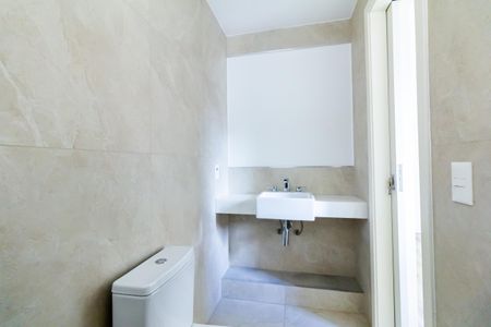 Apartamento à venda com 135m², 2 quartos e 2 vagasBanheiro da Suíte 2