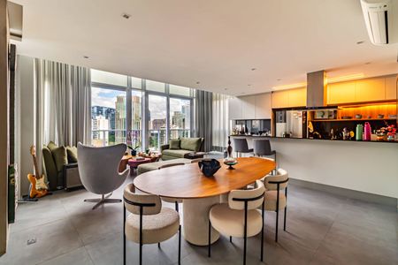 Apartamento à venda com 210m², 2 quartos e 3 vagasSala