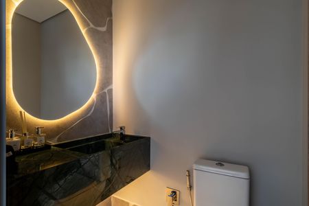 Apartamento à venda com 210m², 2 quartos e 3 vagasLavabo