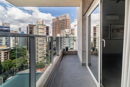 Apartamento à venda com 210m², 2 quartos e 3 vagasSuite 01 - Varanda