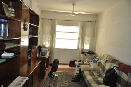 Apartamento à venda com 75m², 2 quartos e 1 vagaSala