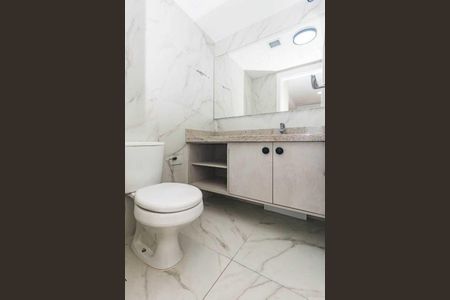 Banheiro  de apartamento para alugar com 1 quarto, 51m² em Petrópolis, Porto Alegre