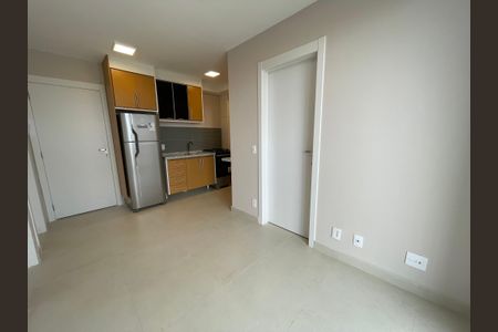 Sala de apartamento para alugar com 2 quartos, 35m² em Jardim Peri Peri, São Paulo
