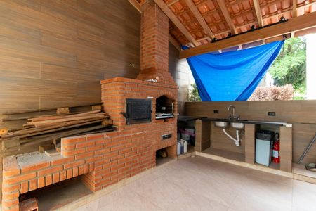 Apartamento para alugar com 40m², 2 quartos e 1 vagaÁrea comum - Churrasqueira