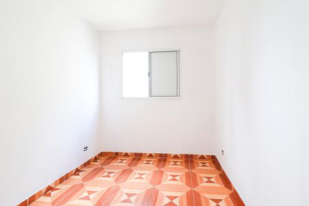 Quarto 2 de apartamento para alugar com 2 quartos, 40m² em Vila Taquari, São Paulo