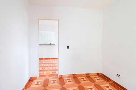 Quarto 1 de apartamento para alugar com 2 quartos, 40m² em Vila Taquari, São Paulo