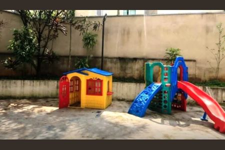 Apartamento à venda com 90m², 4 quartos e 1 vagaFoto 01