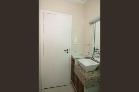 Casa à venda com 300m², 3 quartos e 4 vagas Casa à venda com 300m², 3 quartos e 4 vagasBanheiro 3