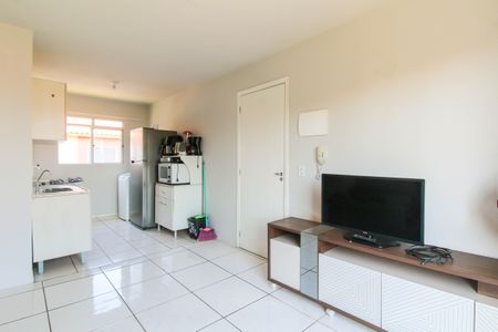 Sala de apartamento para alugar com 2 quartos, 42m² em Igara, Canoas